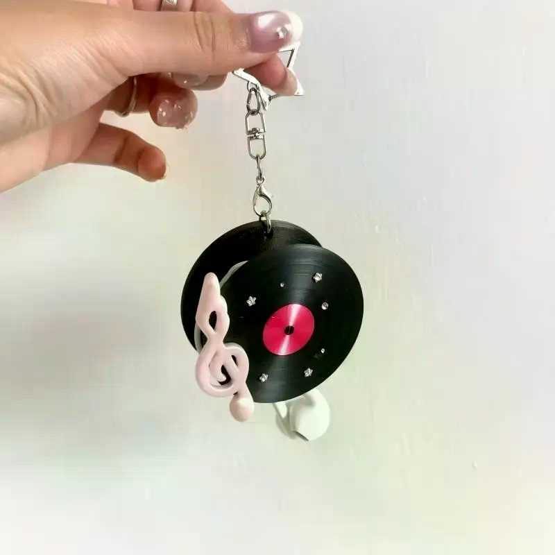 Organizer do kabli słuchawkowy – Cable Winder Keychain recenzja i cena